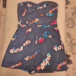 ☀️ SUMMER American Eagle Floral ROMPER ☀️